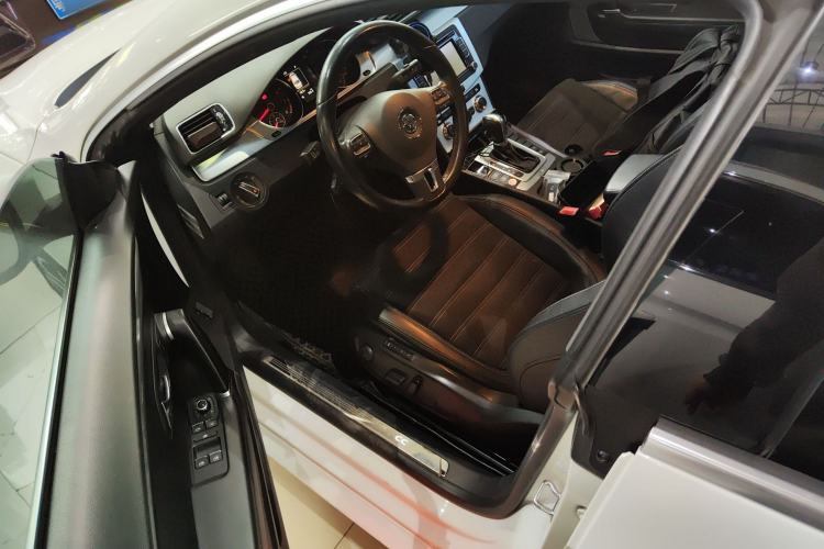 Used Volkswagen FAW-Volkswagen CC 2015 2.0 TSI Luxury Model