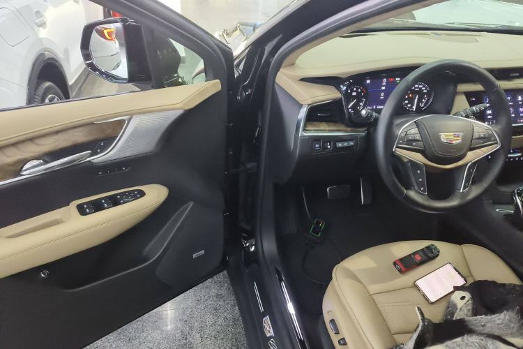 Used Cadillac XT5 2022 2.0T Four-Wheel Drive Platinum Edition