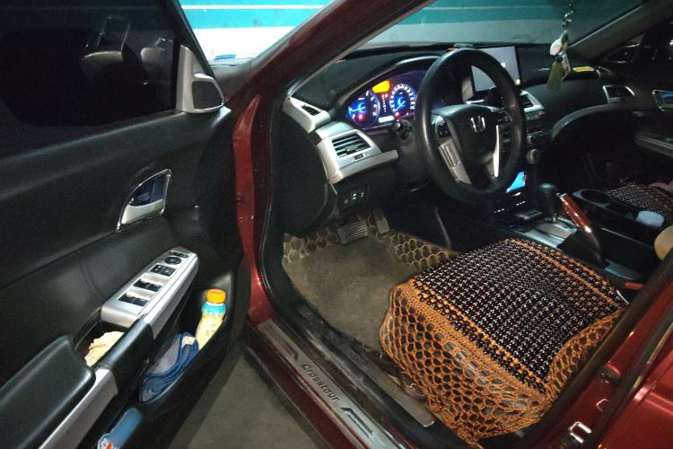 Used Honda Crosstour 2012 2.4L Prestige Edition
