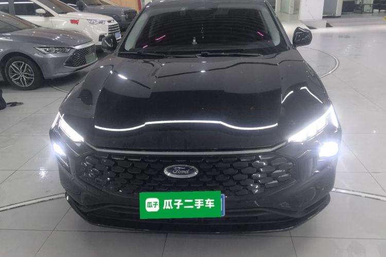 Used Ford Mondeo 2025 2.0T EcoBoost Luxury Version
