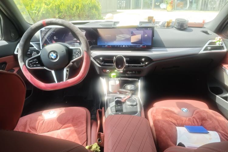 Used BMW 3 Series 2025 330i M Sport Night Edition Package Center Console