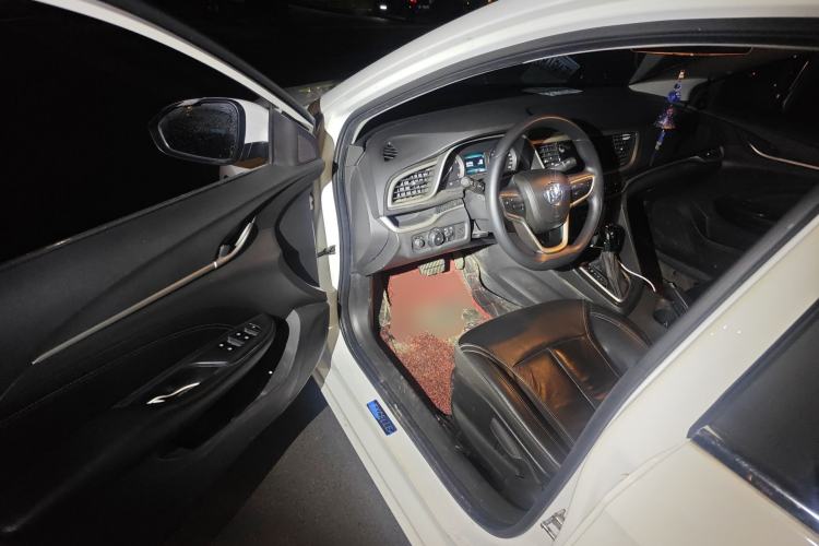 Used Buick GT 2015 15N Automatic Deluxe Edition