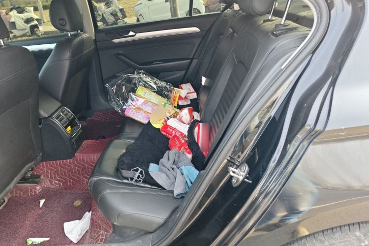 Used Volkswagen Magotan 2017 280TSI DSG Comfort Model Left Rear Seat