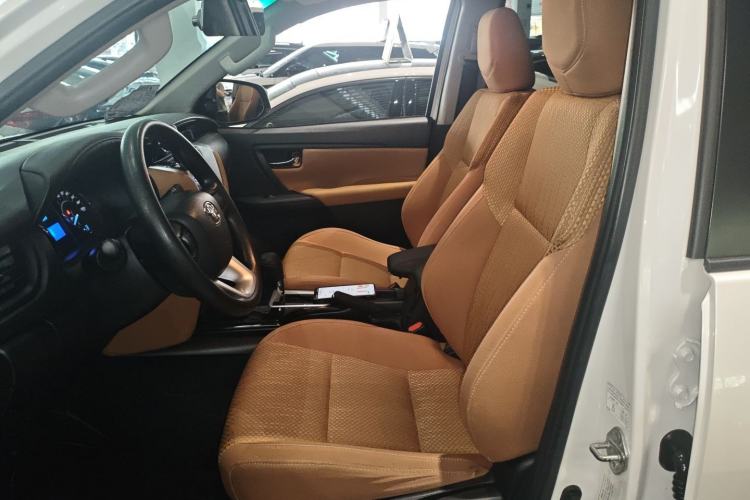 Used Toyota Fortuner 2016 2.7L Middle East Version Left Front Seat