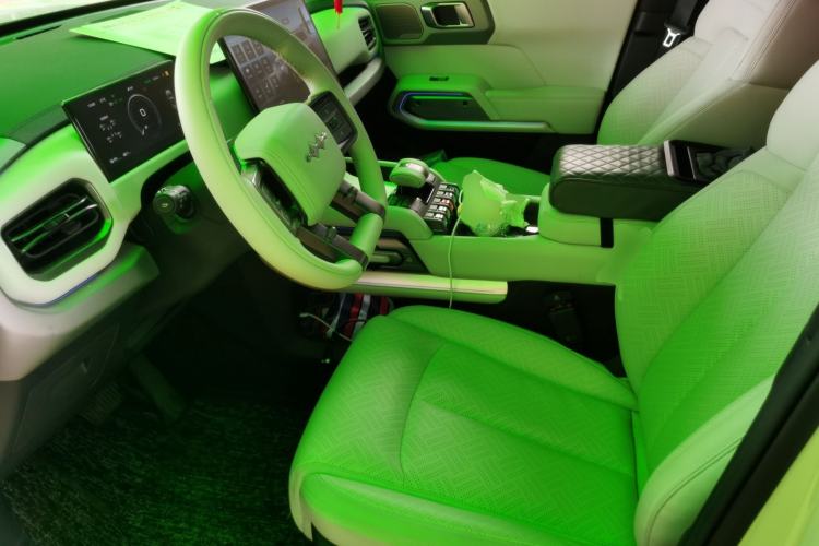 Used Formula Leopard Titanium 3 2025 501KM All-Wheel Drive Intelligent Driving Ultra Version
