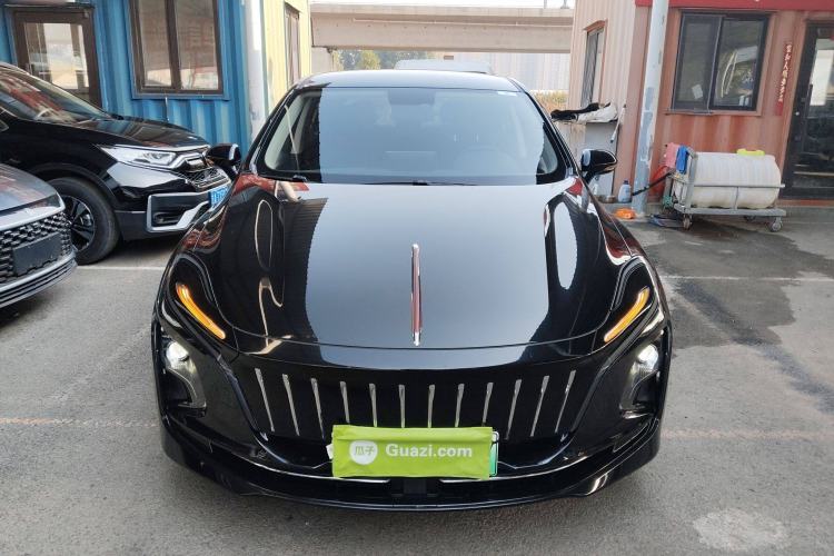 Used Hongqi E-QM5 2022 431 km Charge & Enjoy Edition
