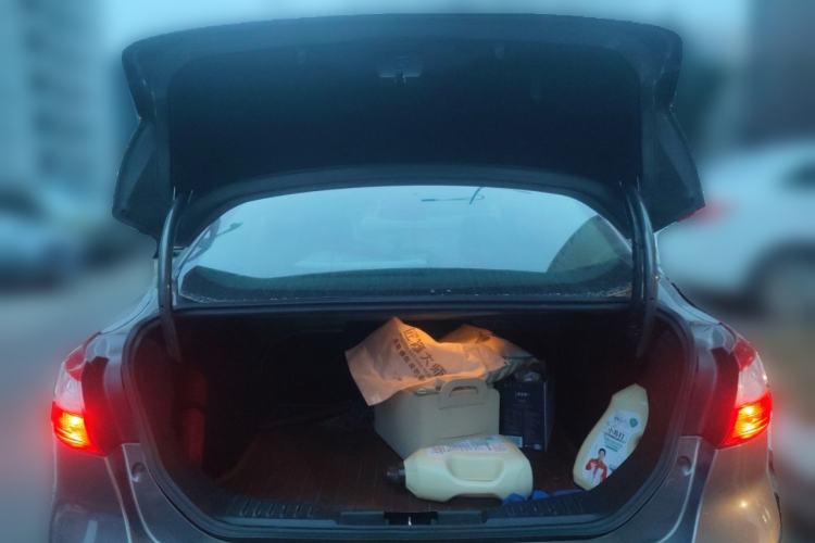 Used Ford Focus 2012 Sedan 1.6L Automatic Fashion Edition