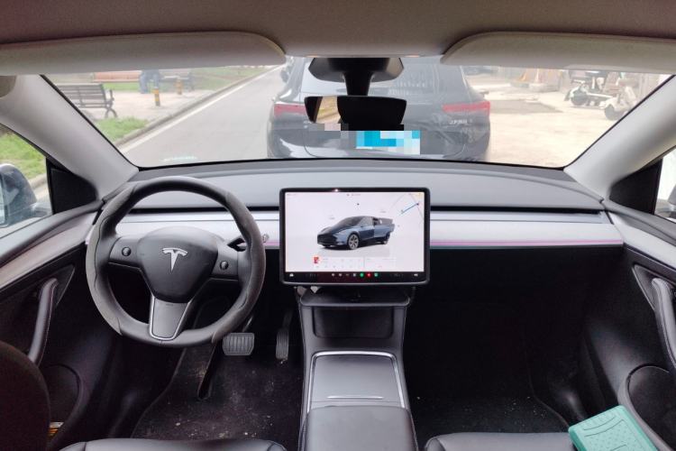 Used Tesla Model Y 2024 Rear-Wheel-Drive Version
