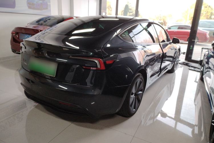 Used Tesla Model 3 2023 Rear-Wheel-Drive Version
