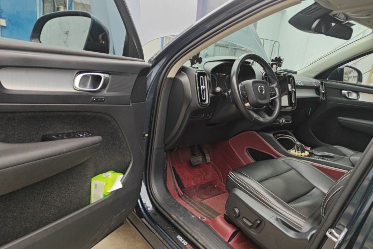 Used Volvo XC40 2021 T4 4x4 SmartDrive Fashion Edition