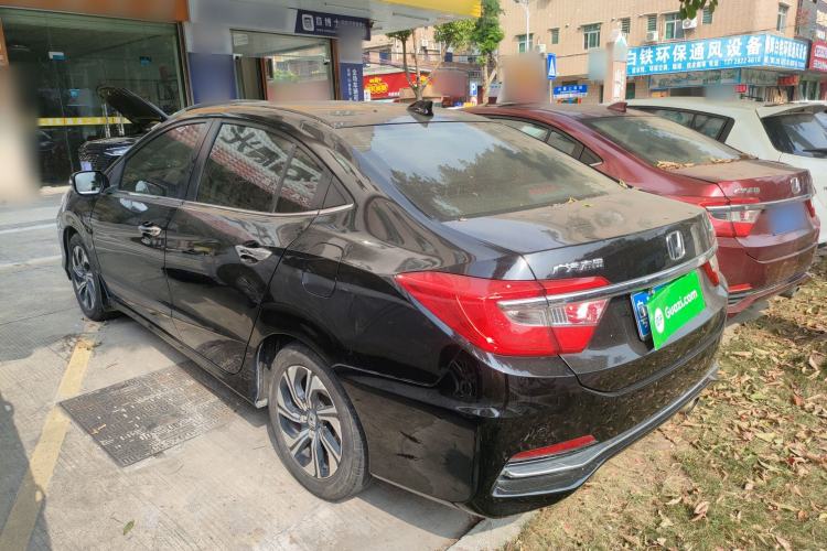 Used Honda Crider 2016 1.8L CVT Luxury Edition
