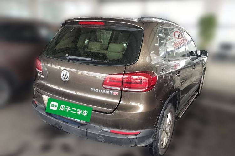 Used Volkswagen Tiguan 2015 1.8TSI Automatic Two-Wheel Drive Trend Edition Rear Right 45 Deg