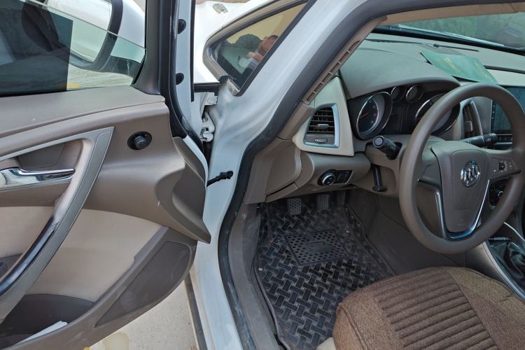 Used Buick GT 2013 GT 1.6L Manual Entry-Level Model
