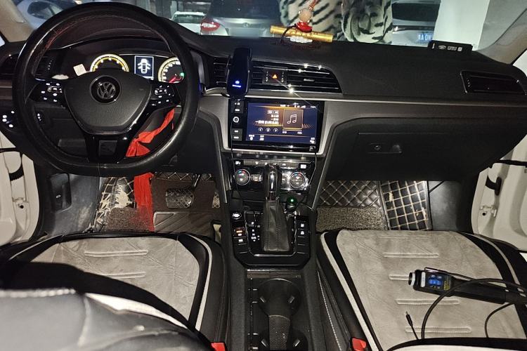 Used Volkswagen Lamando 2019 280TSI DSG Comfort Edition China VI standard
