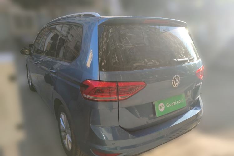 Used Volkswagen Touran 2016 Volkswagen Touran L 280TSI DSG Comfort Edition
