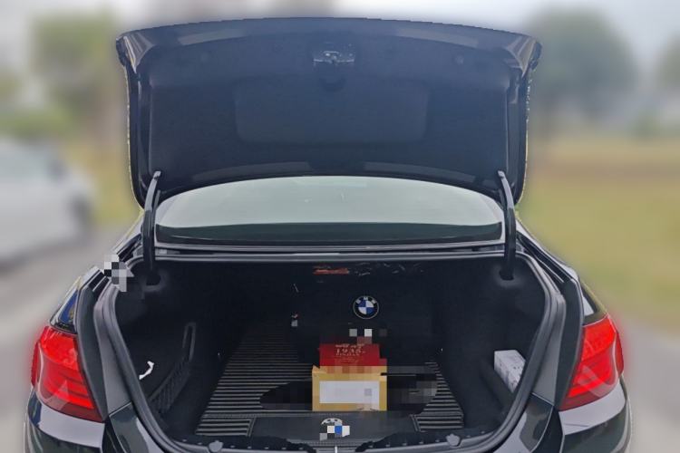 Used BMW 5 Series 2013 530Li Leading Model