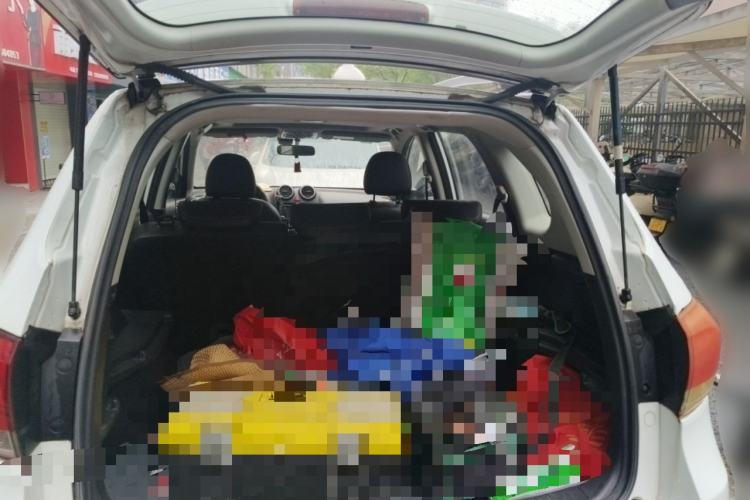 Used Haval H6 2015 Upgraded Model 1.5T Manual Two-Wheel Drive Urban Version Trunk