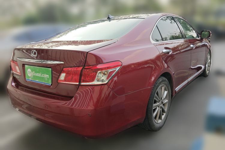 Used Lexus ES 2010 240 Luxury Edition Rear Right 45 Deg
