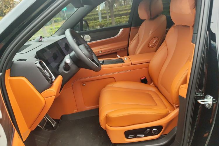 Used Hima AITO M9 2025 Extended-Range Ultra Version 52 kWh 6-Seater