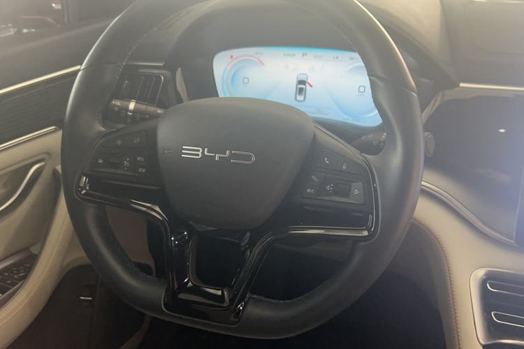 Used BYD Song PLUS New Energy 2023 Champion Edition EV 520KM Prestige Model