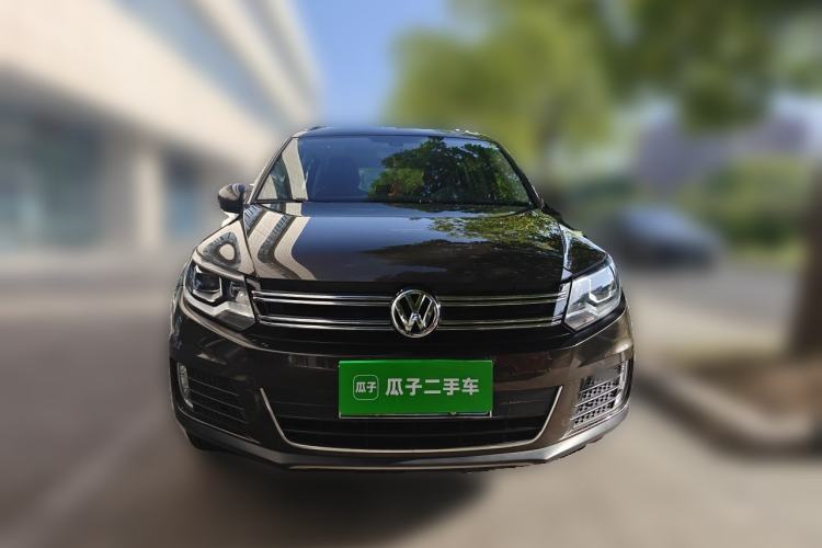 Used Volkswagen Tiguan 2015 1.8TSI Automatic All-Wheel-Drive Luxury Model

