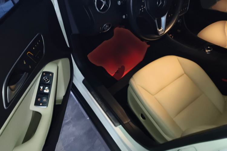 Used Mercedes-Benz GLA 2015 GLA 220 4MATIC Fashion Model
