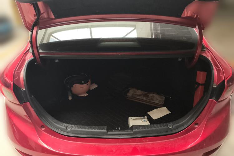 Used Mazda 3 Axela 2014 Sedan 1.5L Manual Comfort Model