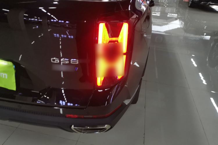 Used GAC Trumpchi GS8 2022 Double-Energy Series 2.0TM Four-Wheel Drive Premium Edition (7 Seats) Right Rear Taillight