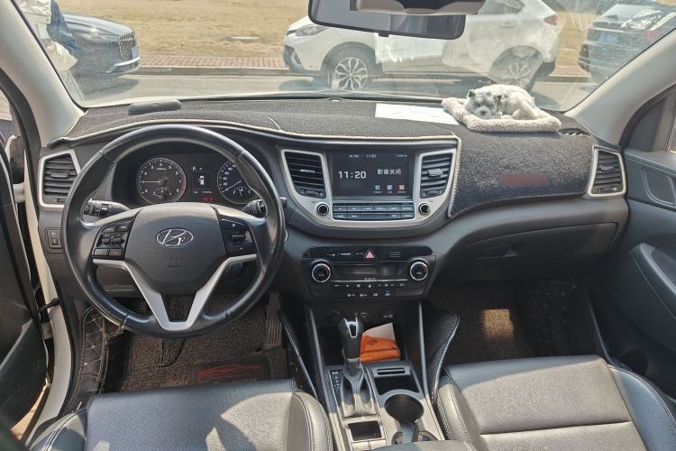 Used Hyundai Tucson 2015 1.6T Dual-Clutch Two-Wheel-Drive Smart Model
