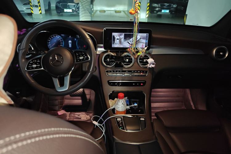 Used Mercedes-Benz GLC 2020 Facelift GLC 260 L 4MATIC Luxury Edition Center Console