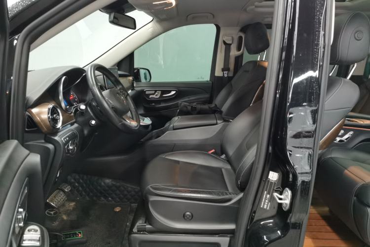 Used Mercedes-Benz V-Class 2020 V 260 L Long-wheelbase Luxury Edition Left Front Seat