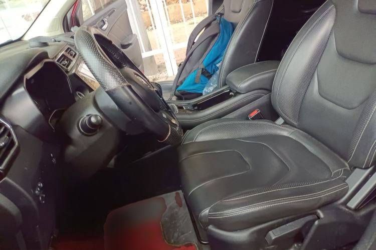 Used Dongfeng Fengon 580 2016 1.5T Manual Luxury Edition
