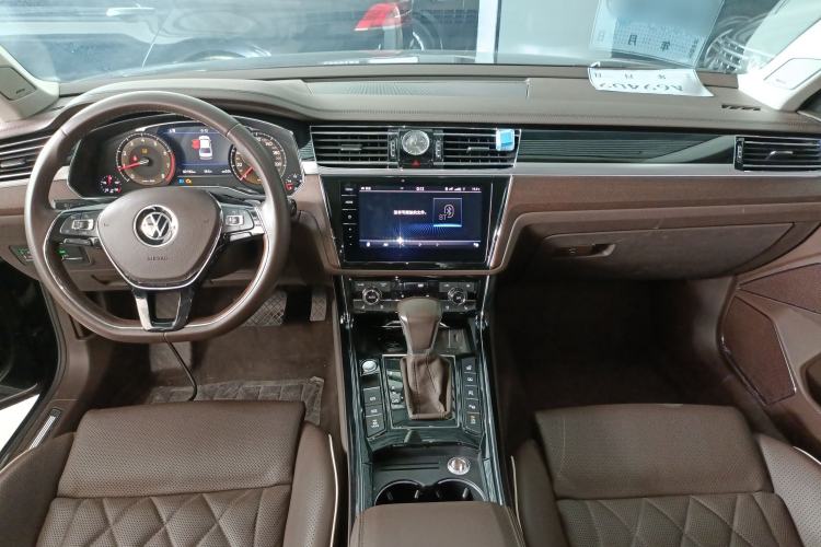 Used Volkswagen Phideon 2021 380TSI Prestige Edition
