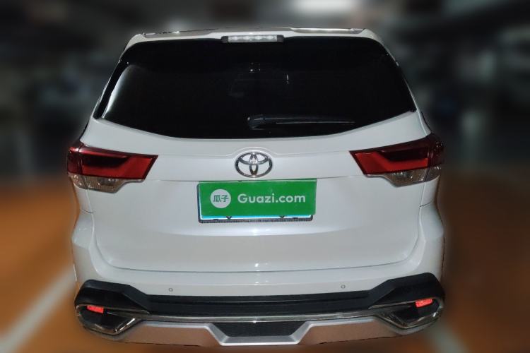 Used Toyota Highlander 2018 2.0T Four-Wheel Drive Luxury Version 7 Seats China VI Standard
