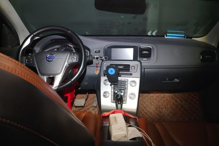 Used Volvo S60 2014 S60L 2.0T Zhiyuan Edition