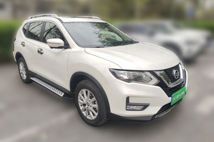 Used Nissan X-Trail 2017 2.0L CVT 7-Seater Comfort Edition 2WD Front Right 45 Deg