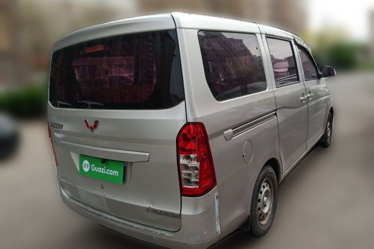 Used Wuling Rongguang V 2015 1.2L Base Version