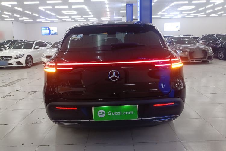 Used Mercedes-Benz EQC 2021 EQC 350 4MATIC Exterior 4