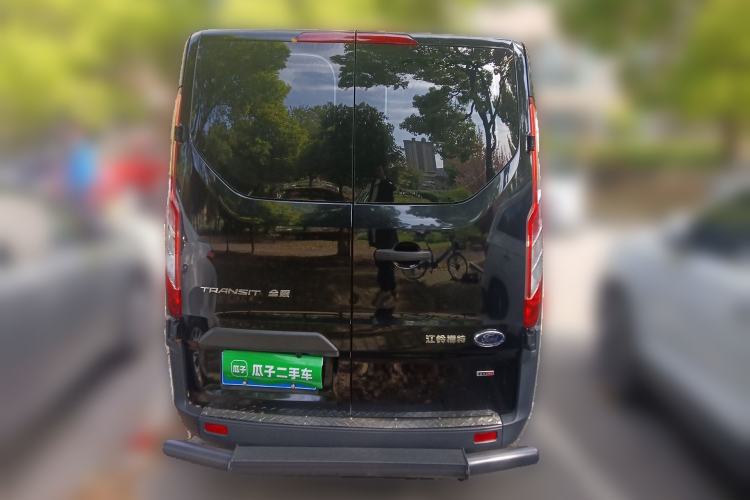Used Ford Transit 2019 2.0T Diesel Multi-Purpose Commercial Vehicle Short Wheelbase Low Roof 6-Seater China VI Standard