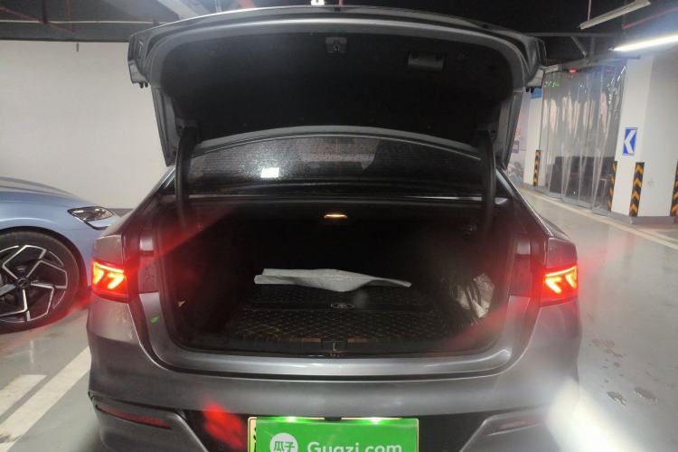 Used BYD Qin PLUS 2021 DM-i 120KM Flagship Model