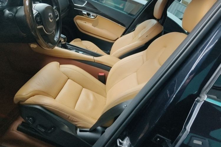 Used Volvo XC90 2017 T6 Zhiya Edition 7-seater
