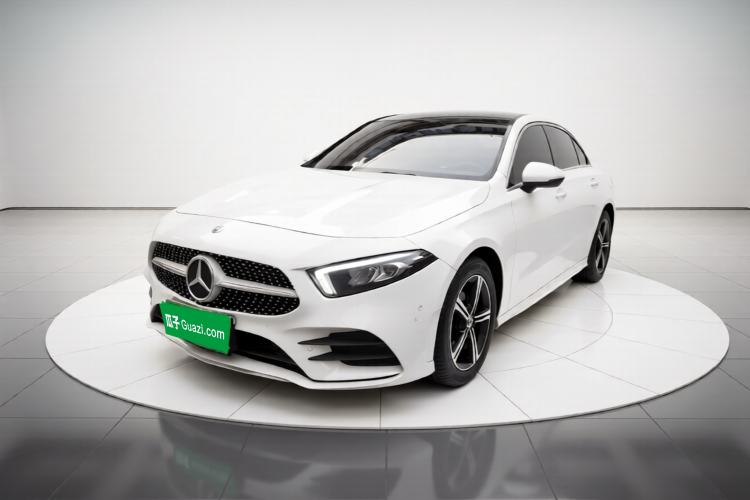 Used Mercedes-Benz A-Class 2022 Second Facelift A 200 L Sport Sedan Fashion Version