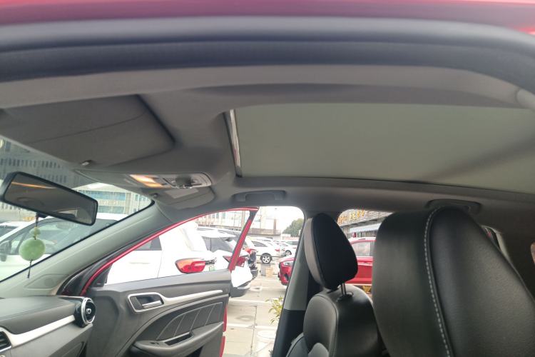 Used MG ZS 2017 1.5L Automatic Luxury Internet Edition
