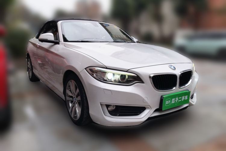 Used BMW 2 Series 2015 220i Convertible Coupe Leading Model
