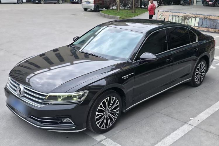 Used Volkswagen Phideon 2016 380TSI Two-Wheel-Drive Luxury Edition