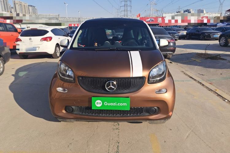 Used smart fortwo 2015 1.0L 52 kW hardtop Dynamic version