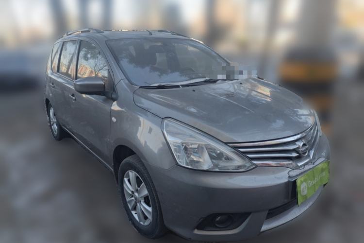 Used Nissan Livina 2013 1.6XE CVT Comfort Edition Front Right 45 Deg