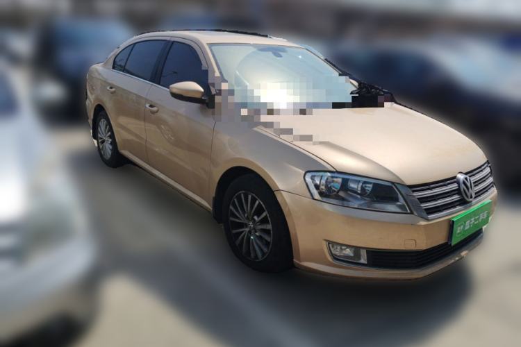 Used Volkswagen Lavida 2013 1.6L Automatic Luxury Edition Front Right 45 Deg