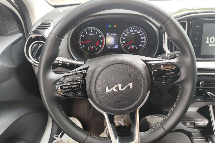 Used Kia kx1 Stonic 2021 1.4L CVT Fun Edition Steering Wheel