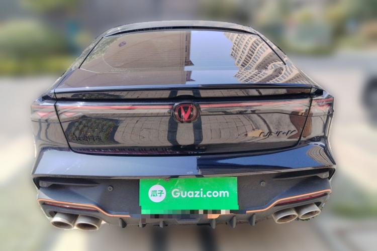 Used CHANGAN UNI-V 2025 Model Third-Generation 2.0T Dynamic Edition
